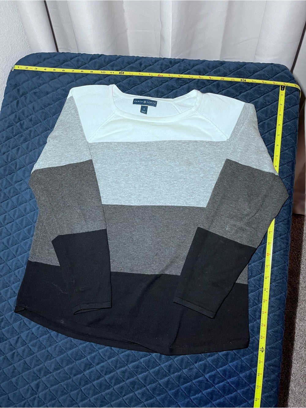 Karen Scott Men's Colorblock Crewneck Sweater - White/Light Gray/Dark Gray/Black